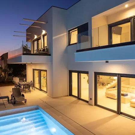 Mia With Heated Pool * ماسلينتسا