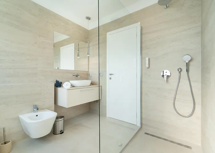 וילה Mia With Heated Pool