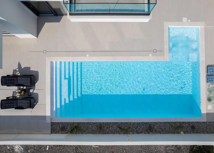 Mia With Heated Pool * מסלניקה