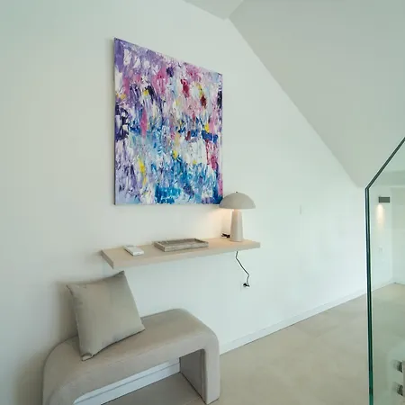 Mia With Heated Pool *