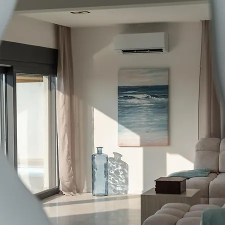 Villa Mia With Heated Pool