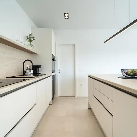 Mia With Heated Pool * Maslenica