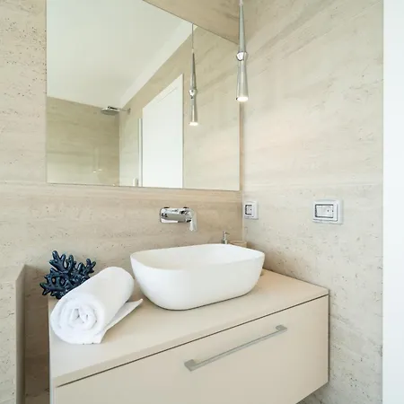 Mia With Heated Pool Villa