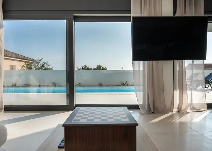 Mia With Heated Pool * 马斯莱尼察